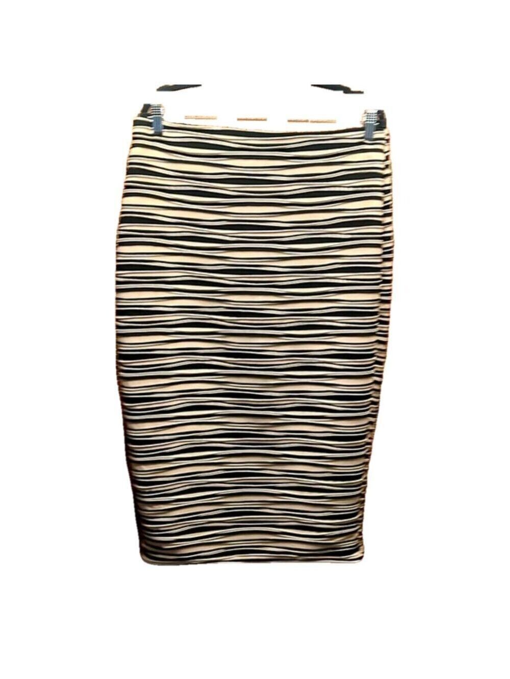 Cashmere Rose Skirt, SZ 1X Waist 17” with 2” Elastic, Length 31”, (T7)